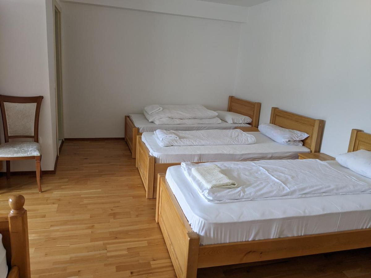 Apartments & Restaurant Abas Plav Exterior foto